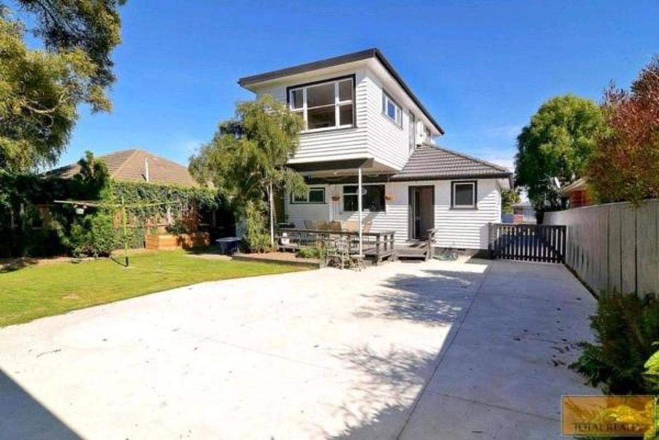 Outdoor Living In Christchurch Exterior photo